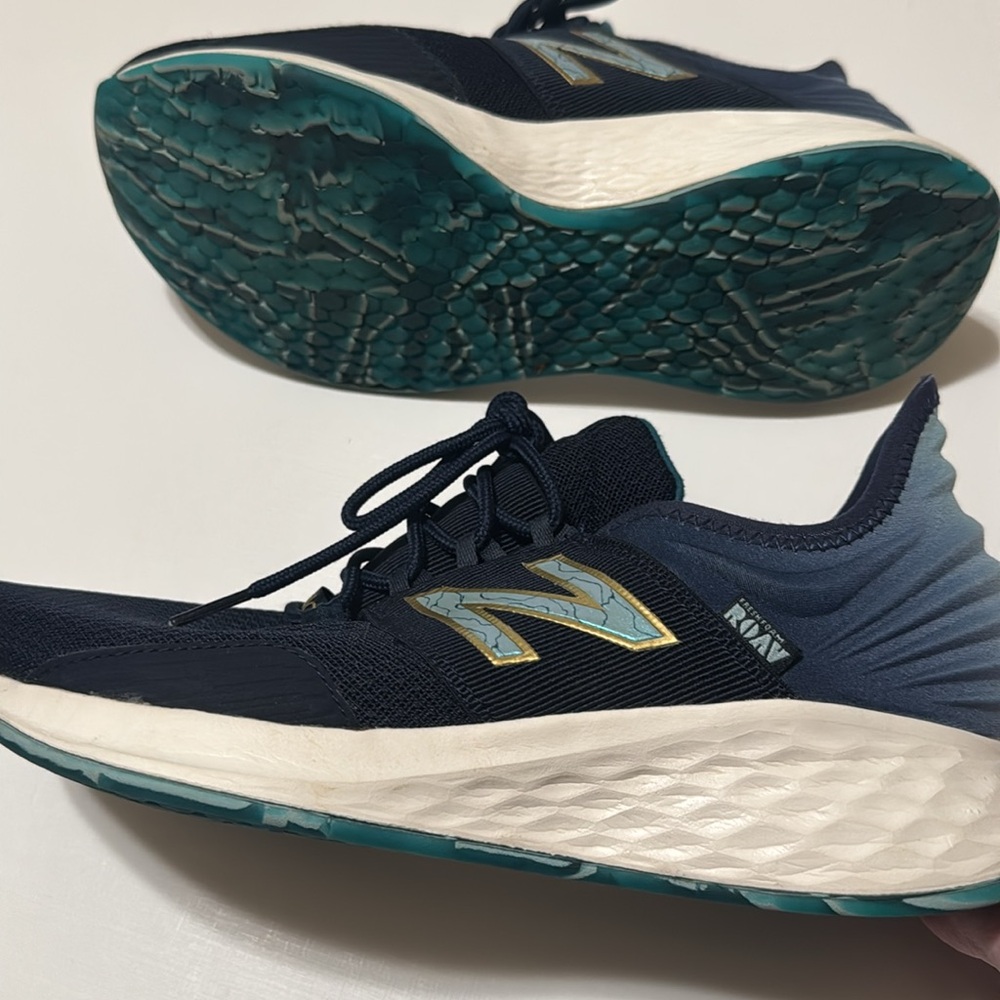 New Balance Women's Athletic Shoes - Navy and Blue - Picture 8 of 11